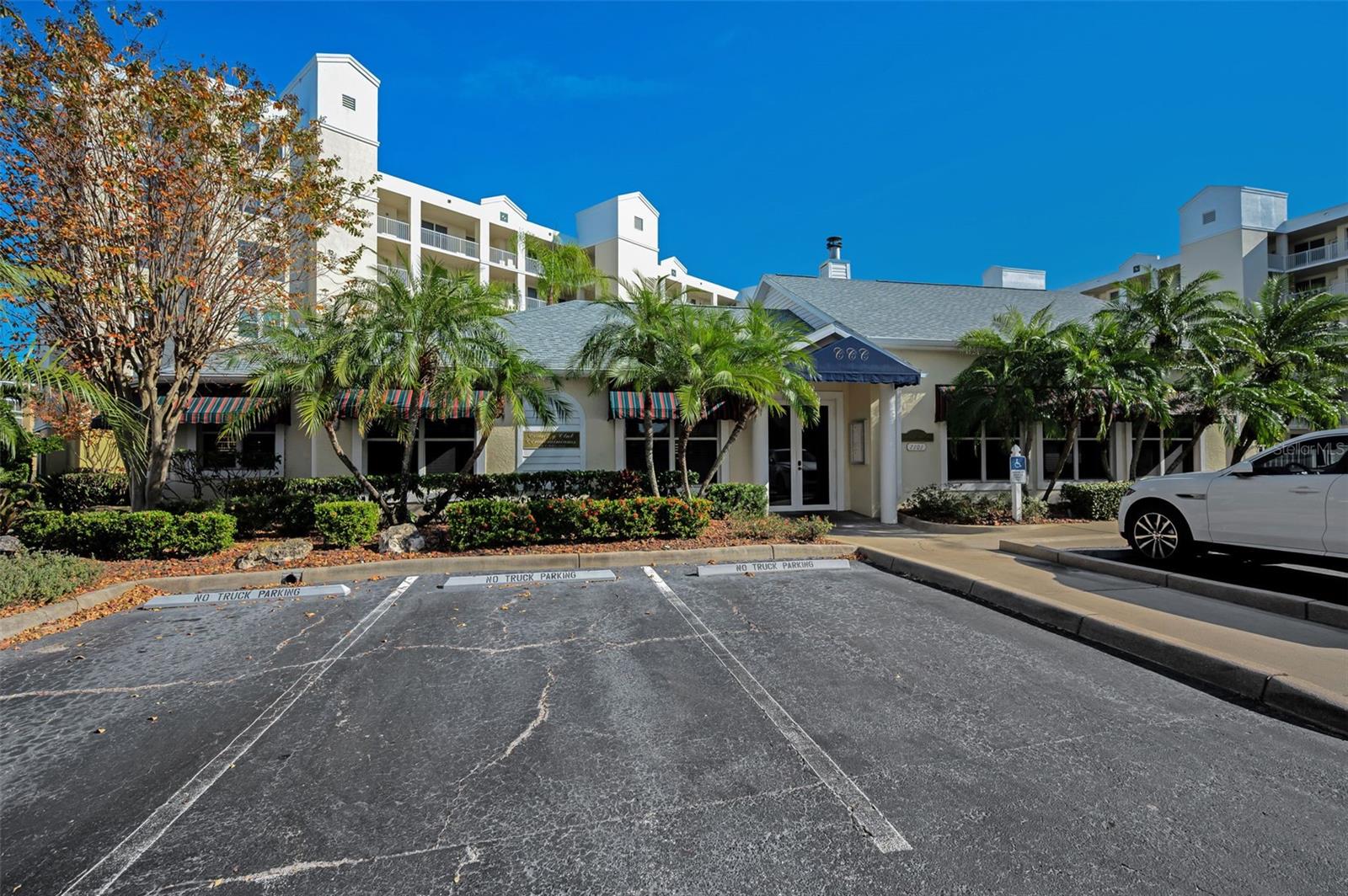1200 COUNTRY CLUB DR #5101