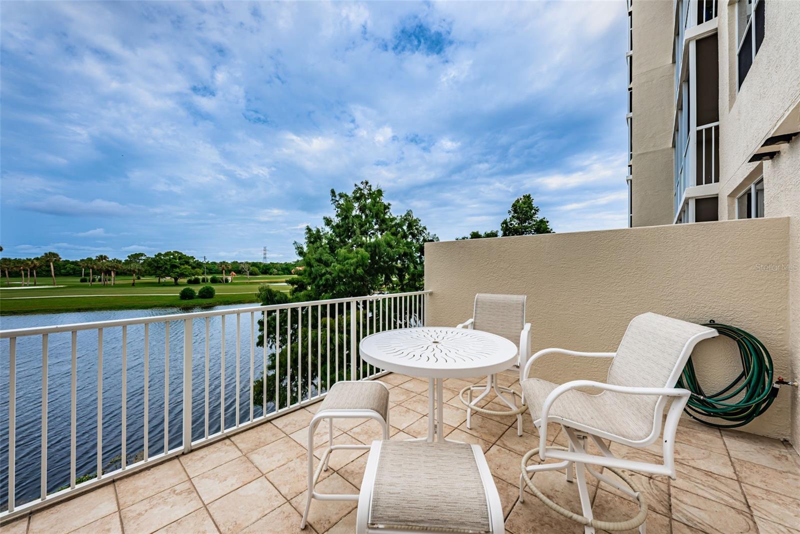 1200 COUNTRY CLUB DR #5101
