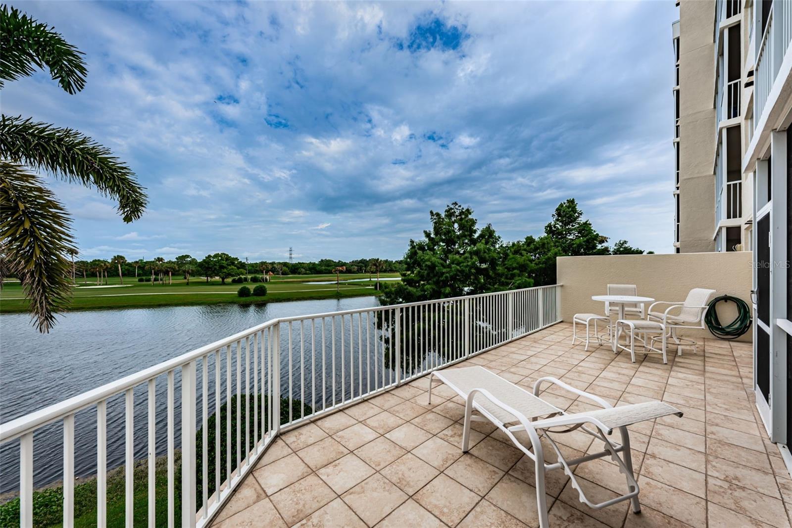 1200 COUNTRY CLUB DR #5101