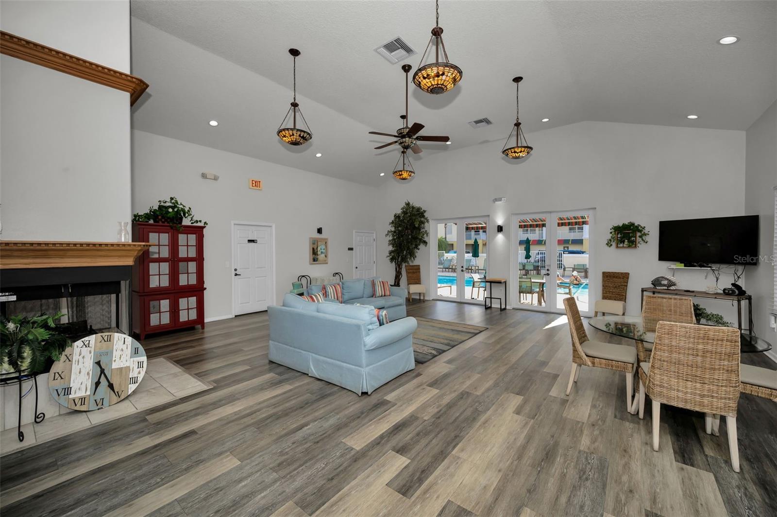 1200 COUNTRY CLUB DR #5101