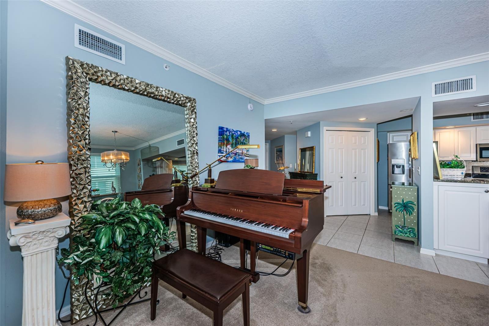 1200 COUNTRY CLUB DR #5101