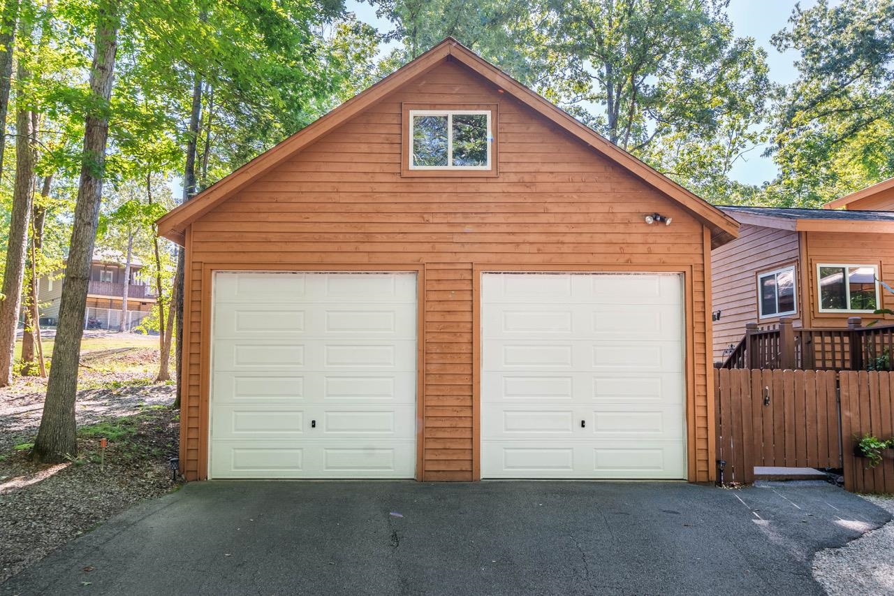 200 RISING SUN LN