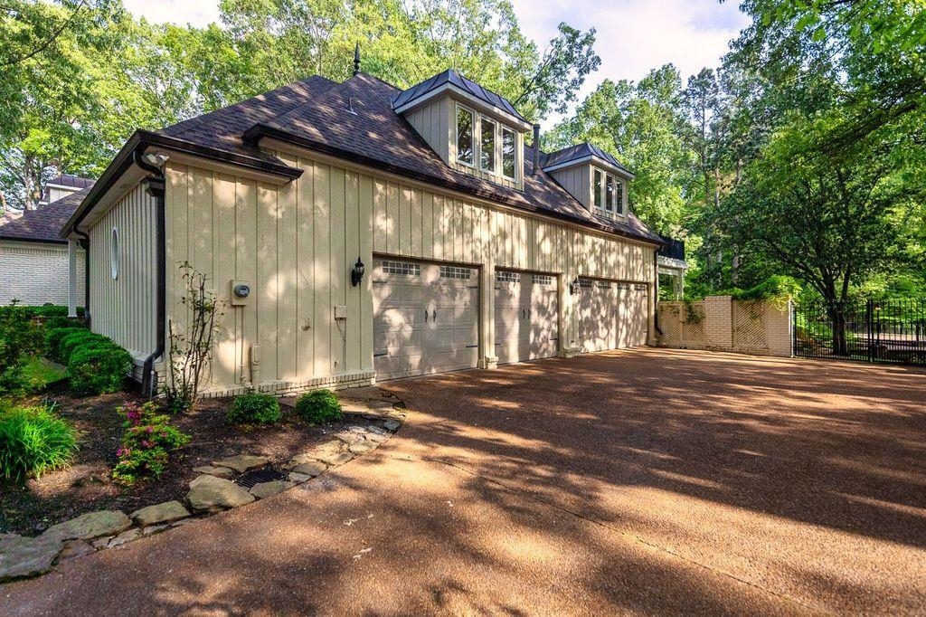 9403 OLD PLANTATION CV