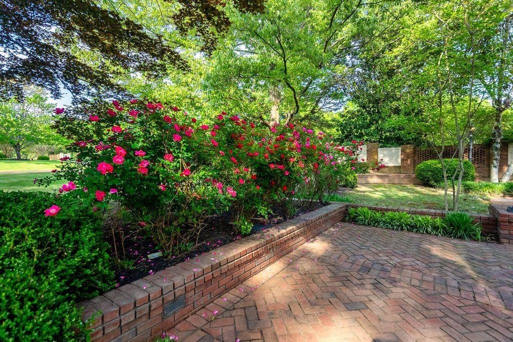 9403 OLD PLANTATION CV