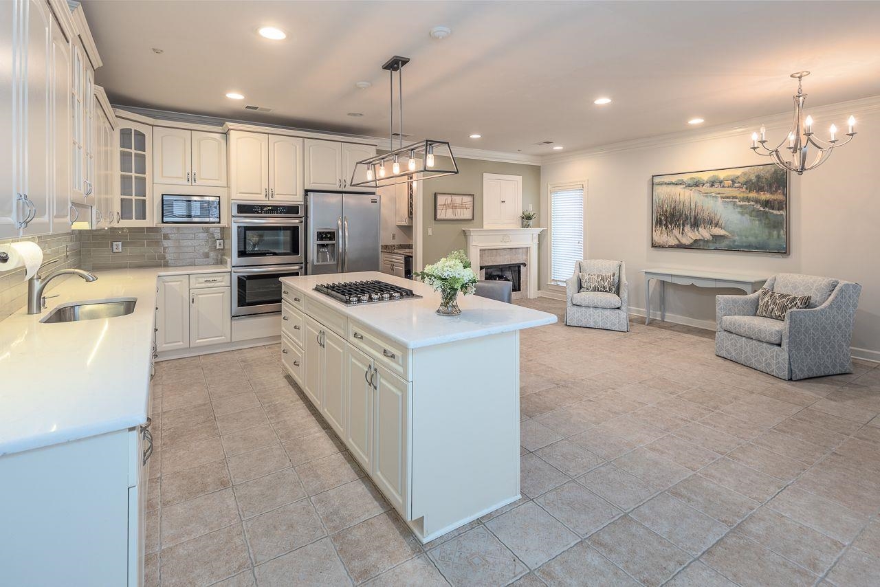 1443 WOLF PARK RD