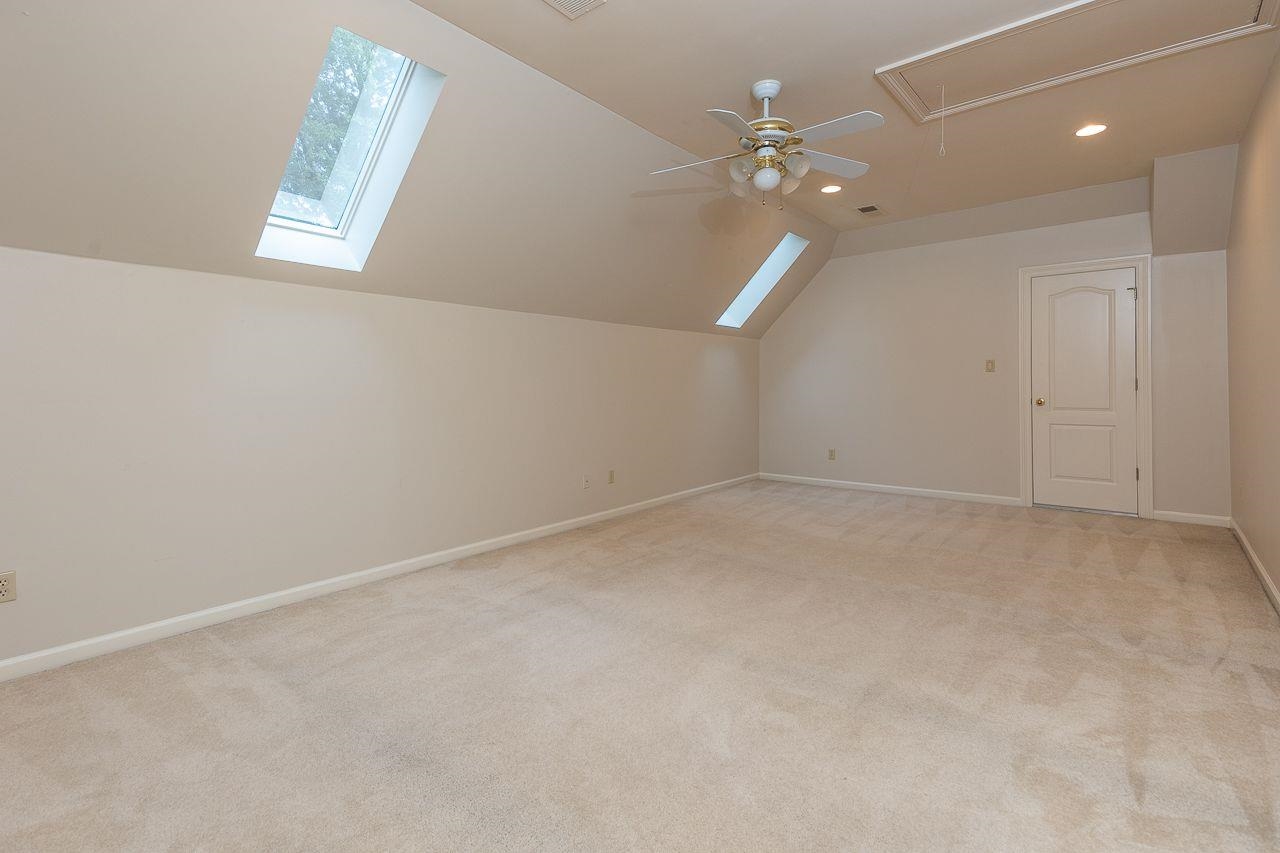 1443 WOLF PARK RD