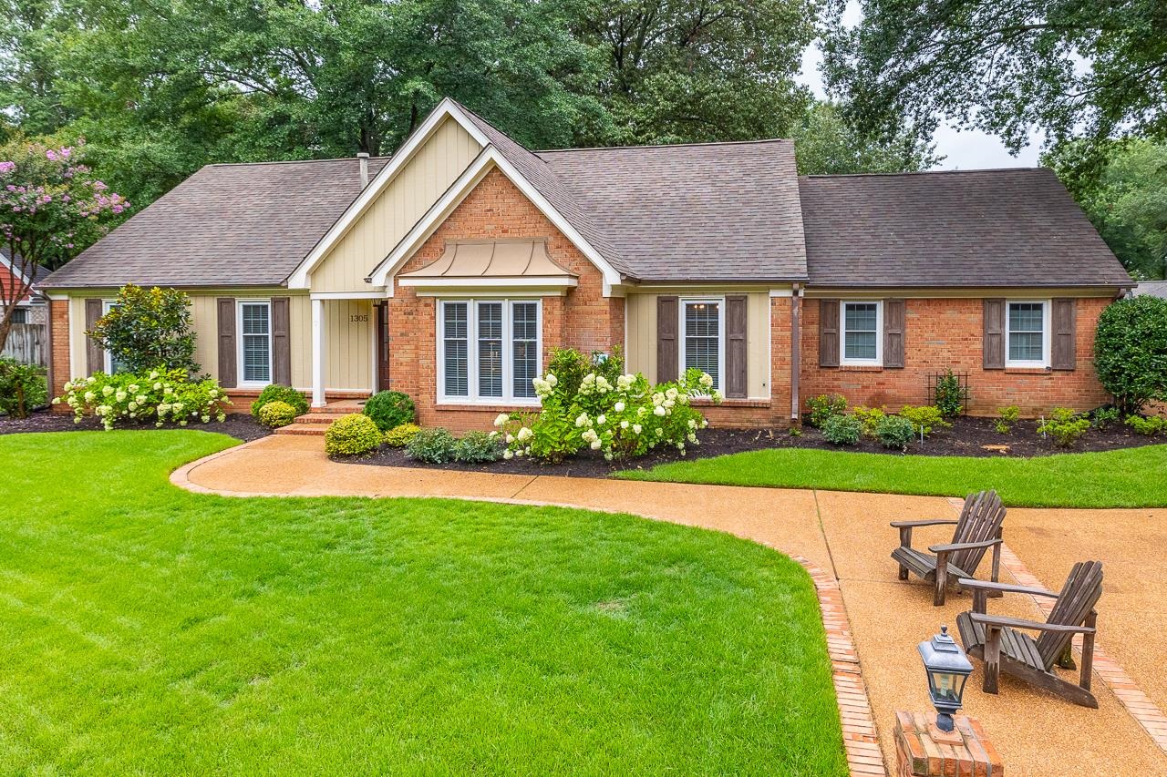 1305 RIVERWIND CV