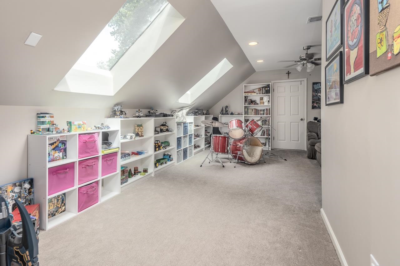 1305 RIVERWIND CV