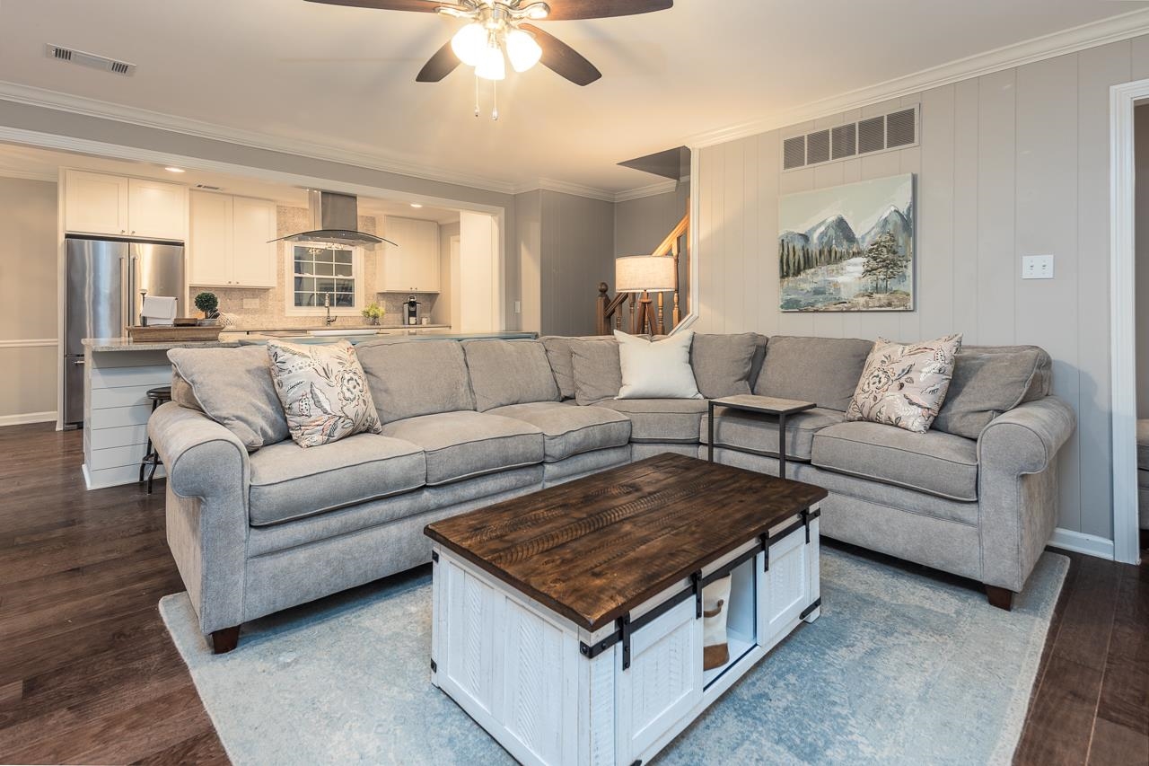 1305 RIVERWIND CV