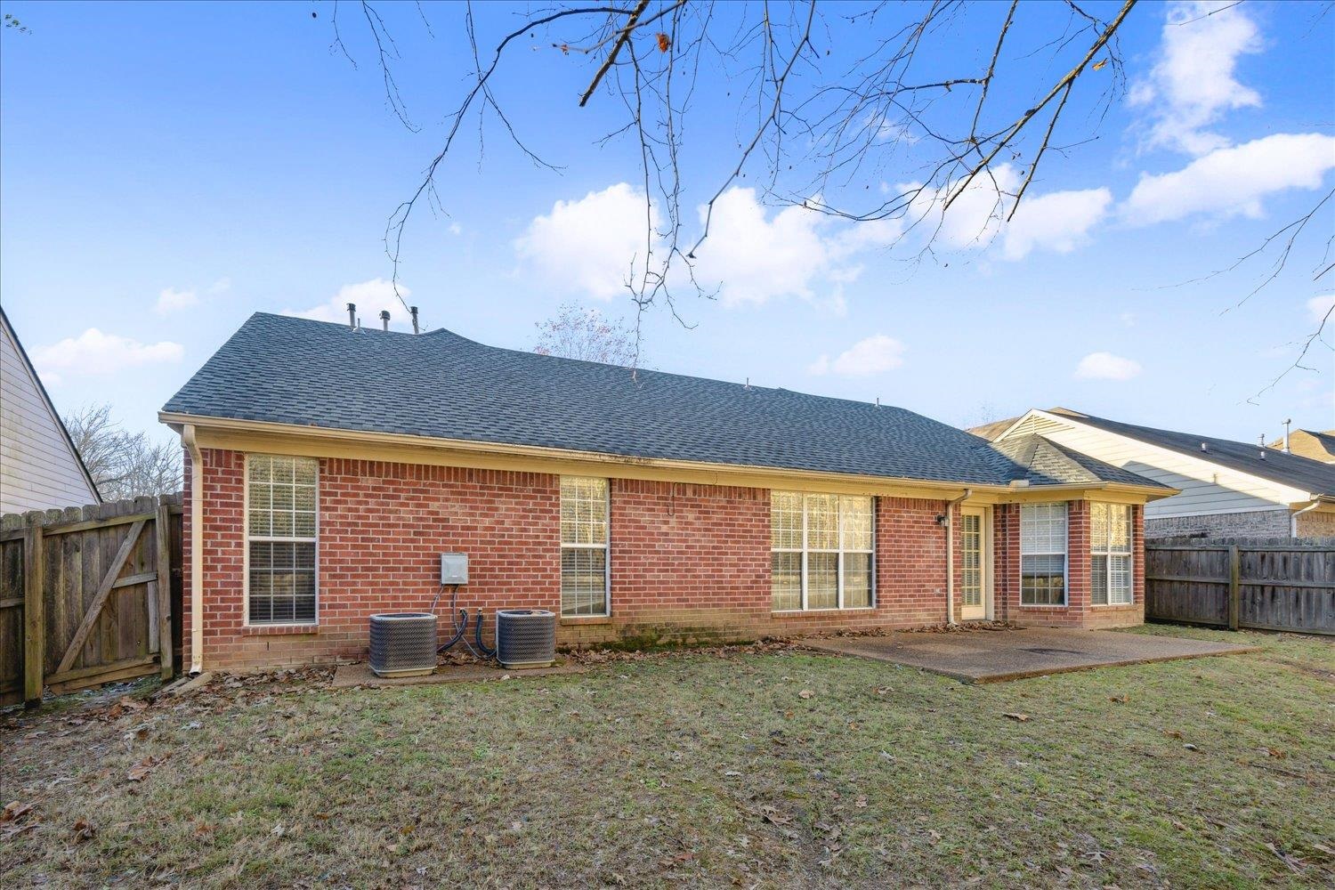 10392 COTTAGE OAKS DR