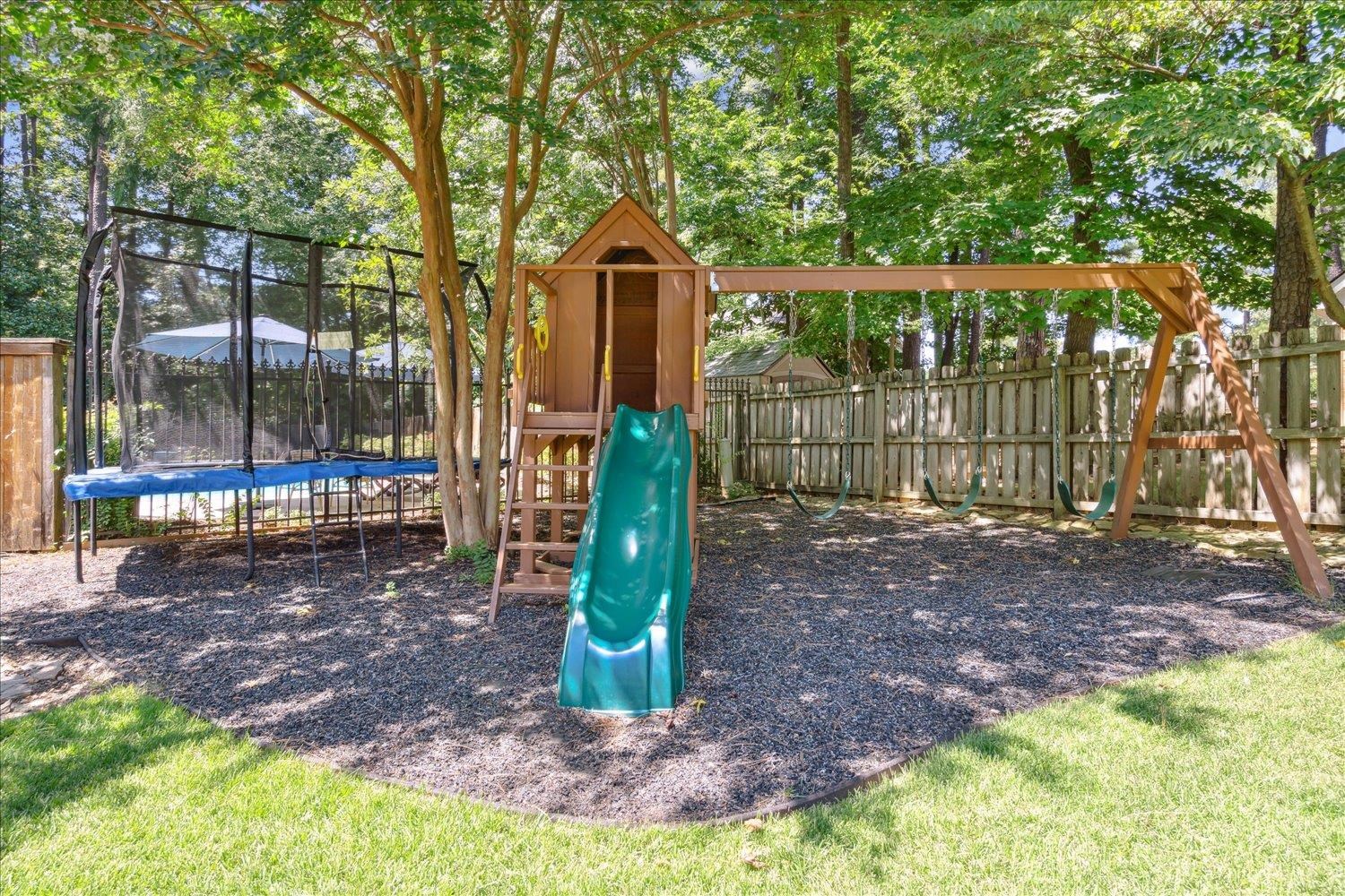 8198 BLAIR LN