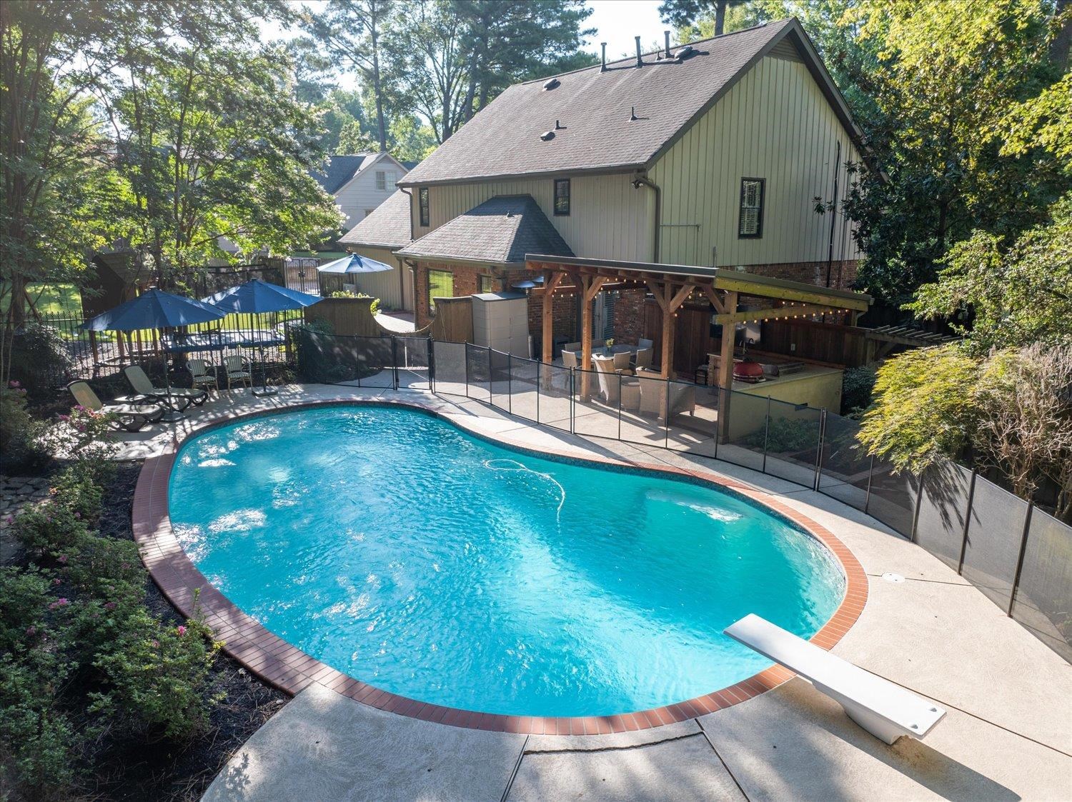 8198 BLAIR LN