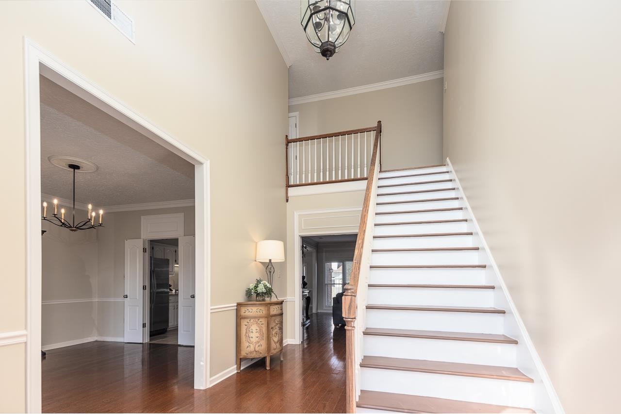 1223 ELM SPRINGS DR
