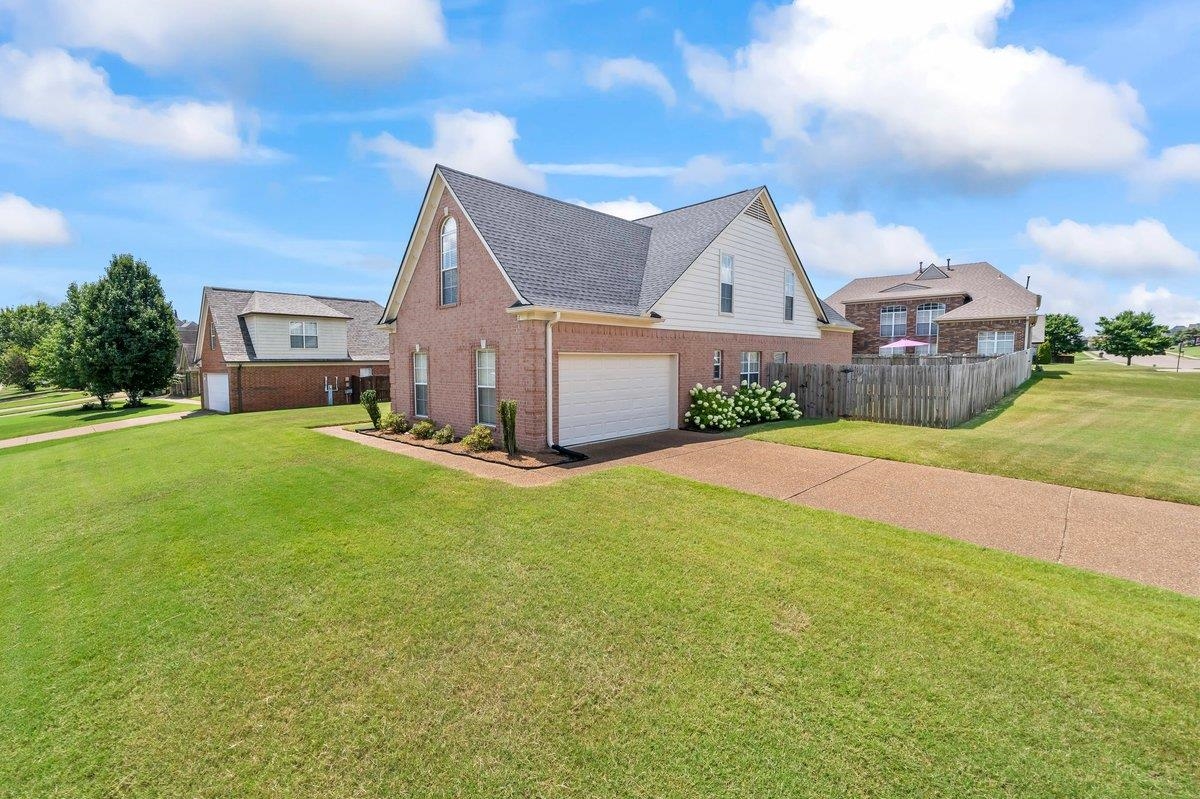 1533 SUTTON MEADOW LN