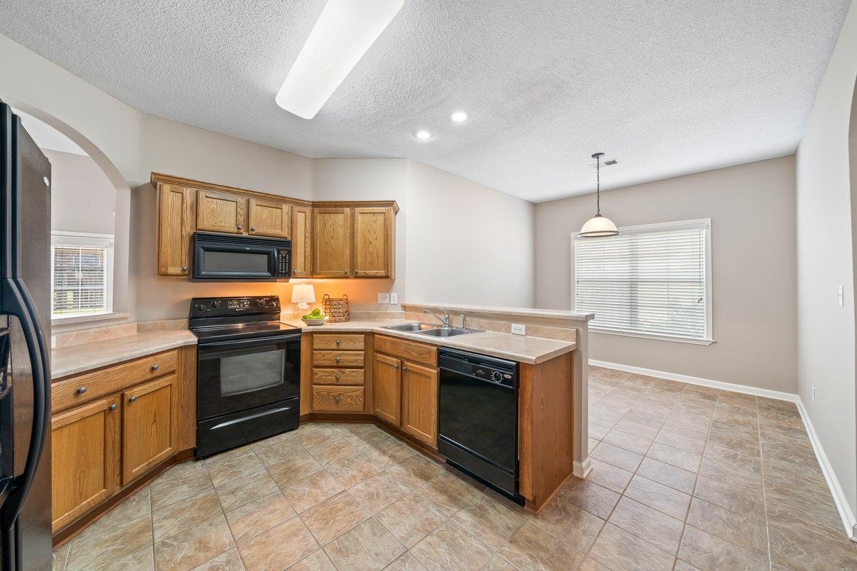 1533 SUTTON MEADOW LN