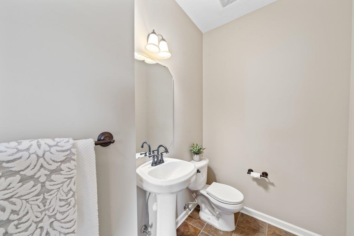 1533 SUTTON MEADOW LN