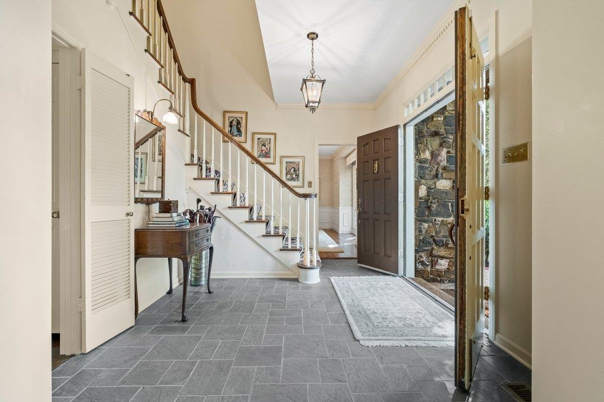 2330 DOGWOOD MEADOWS CV