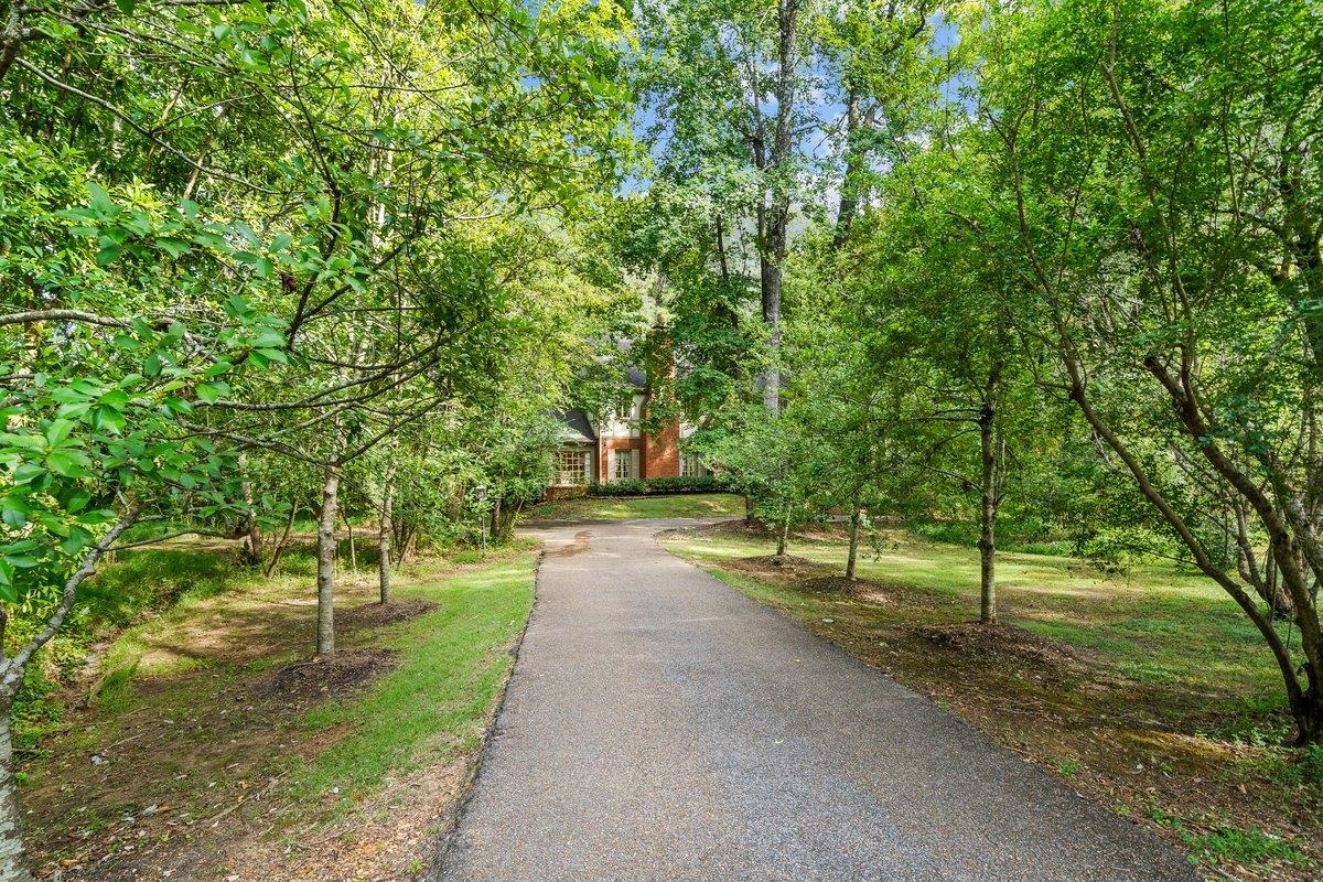 2330 DOGWOOD MEADOWS CV