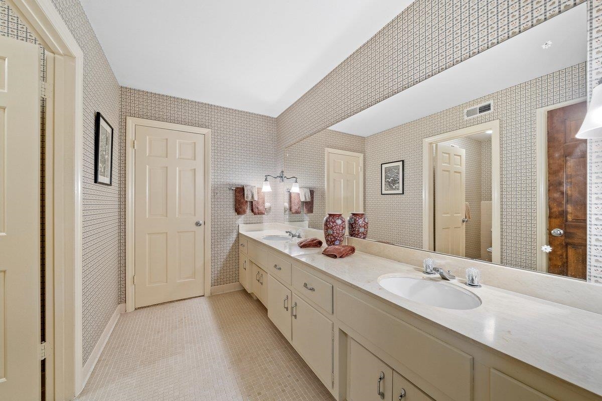 2330 DOGWOOD MEADOWS CV
