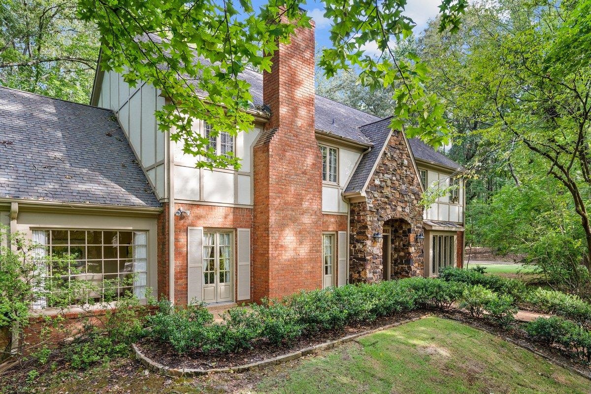 2330 DOGWOOD MEADOWS CV