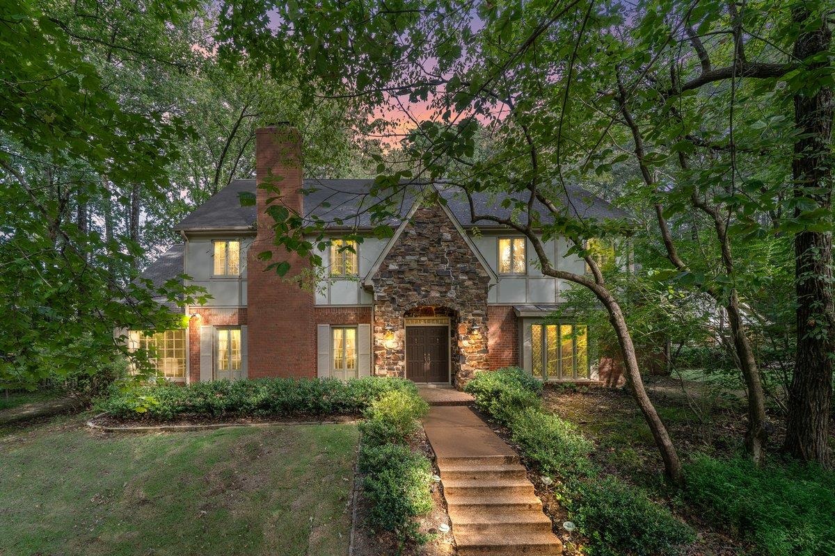 2330 DOGWOOD MEADOWS CV