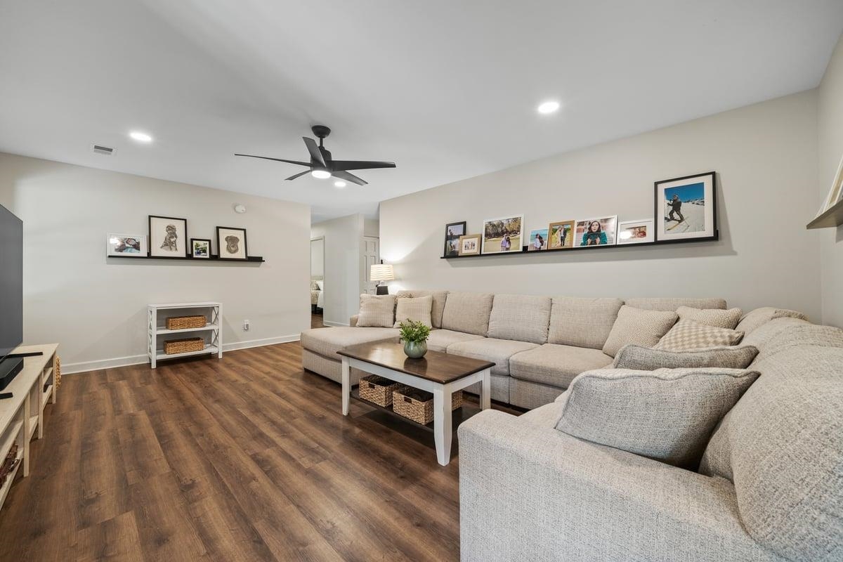 281 BRIARBROOK CV