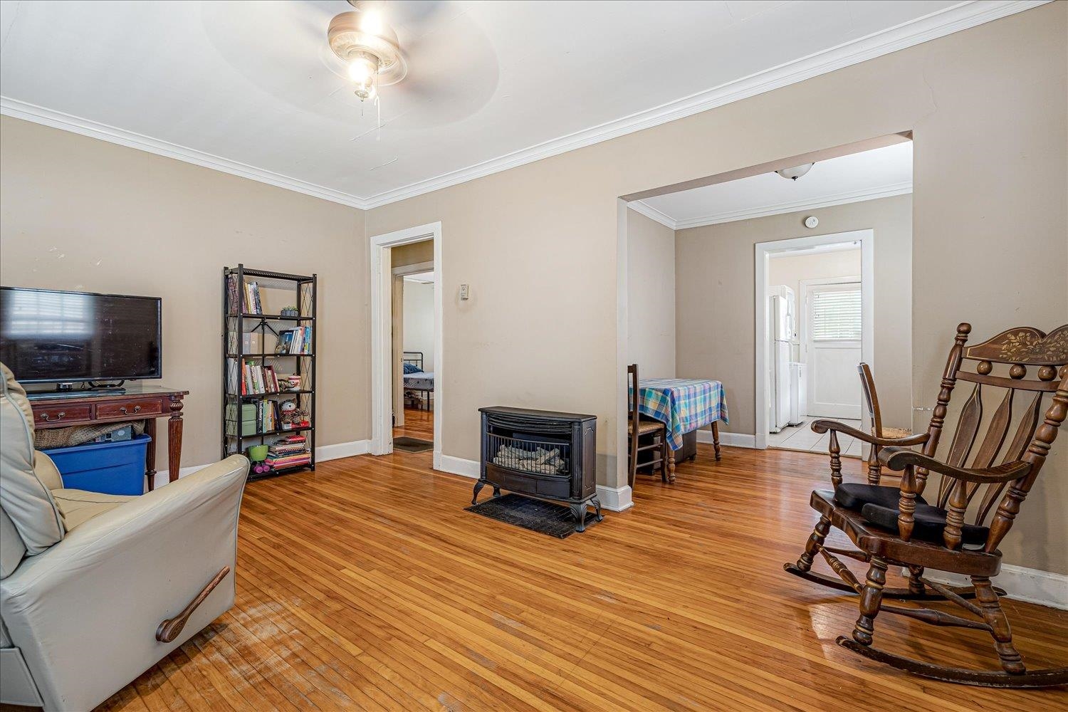 100 BARNETT PL