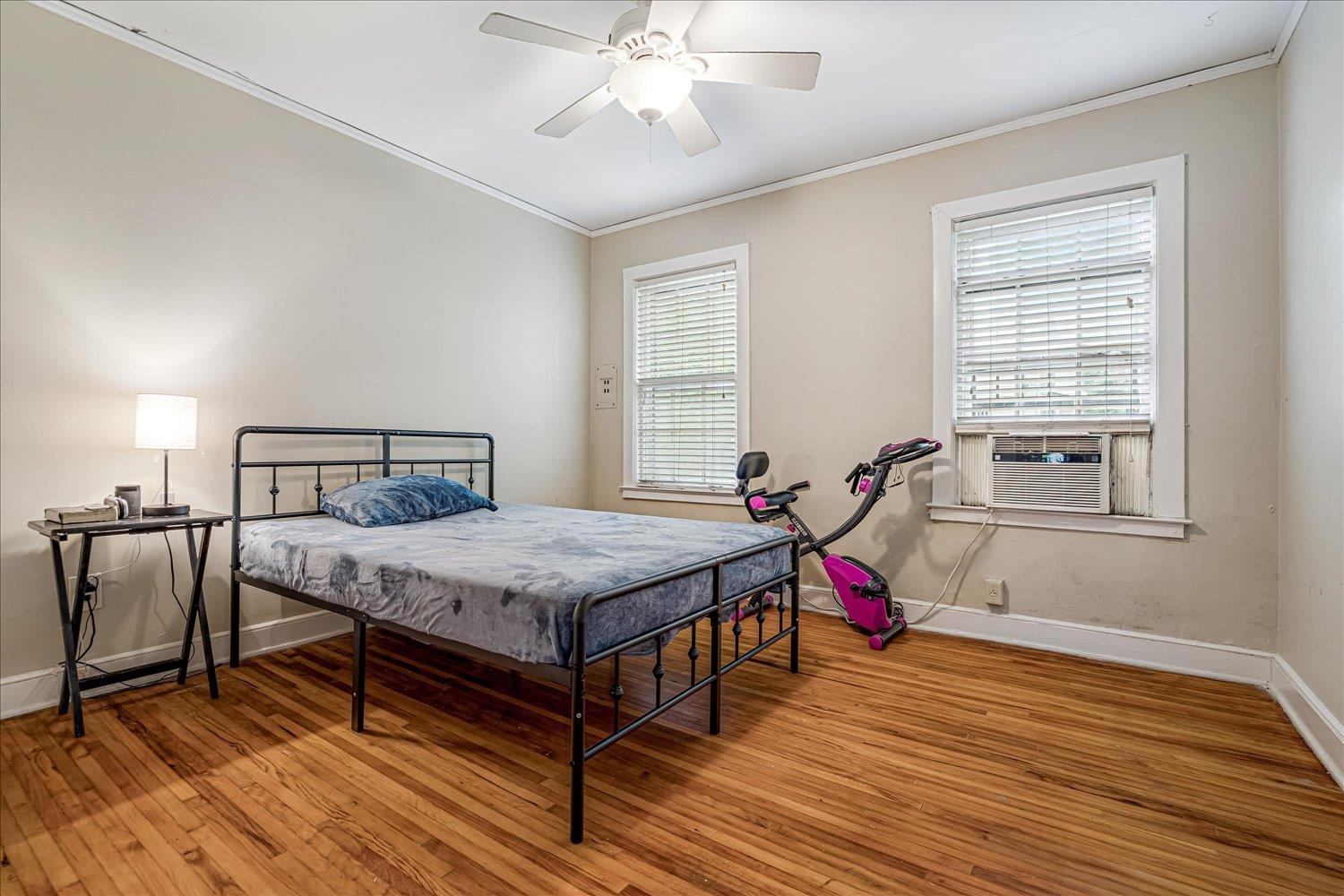 100 BARNETT PL