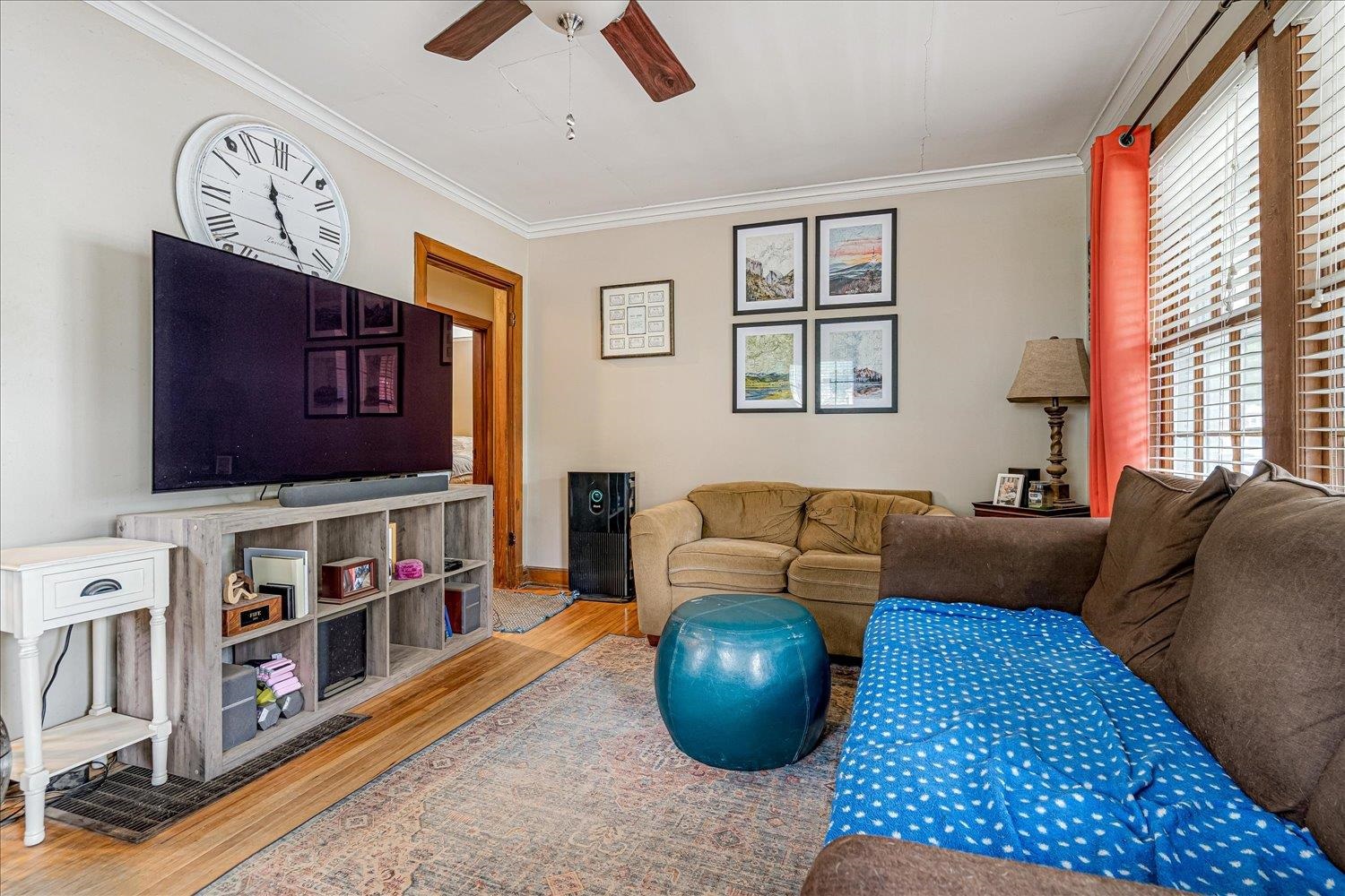 100 BARNETT PL