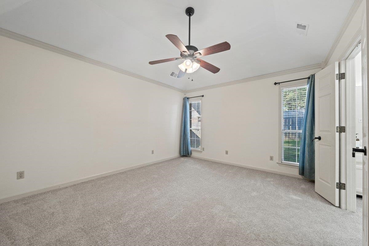 196 E RHONDA CIR
