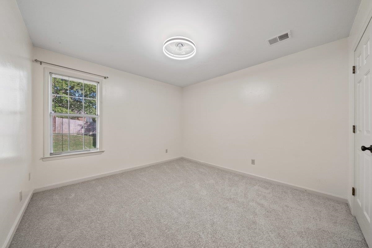 196 E RHONDA CIR