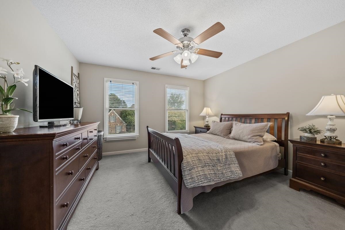 1513 HAMILTON HILL DR