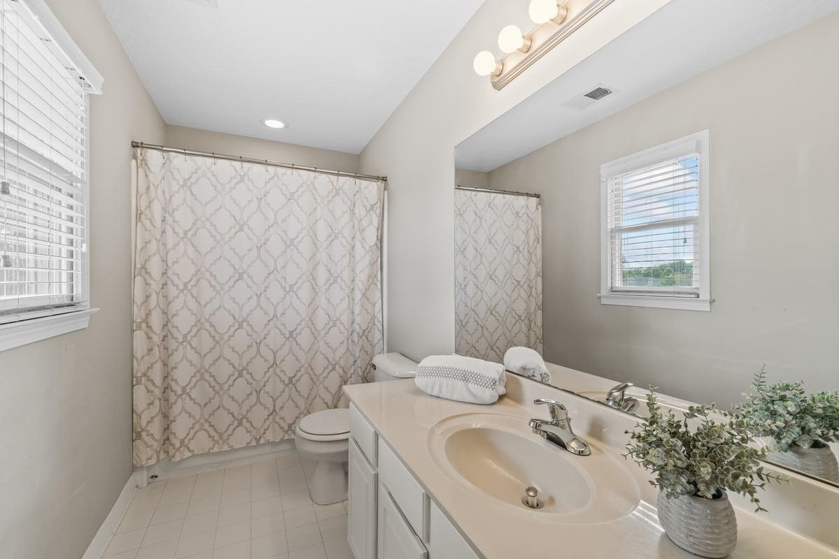 1513 HAMILTON HILL DR