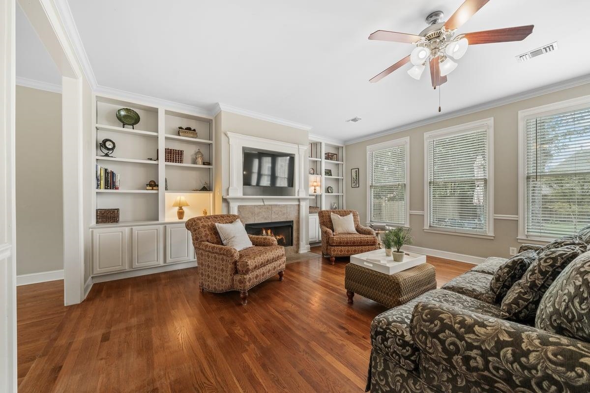 1513 HAMILTON HILL DR
