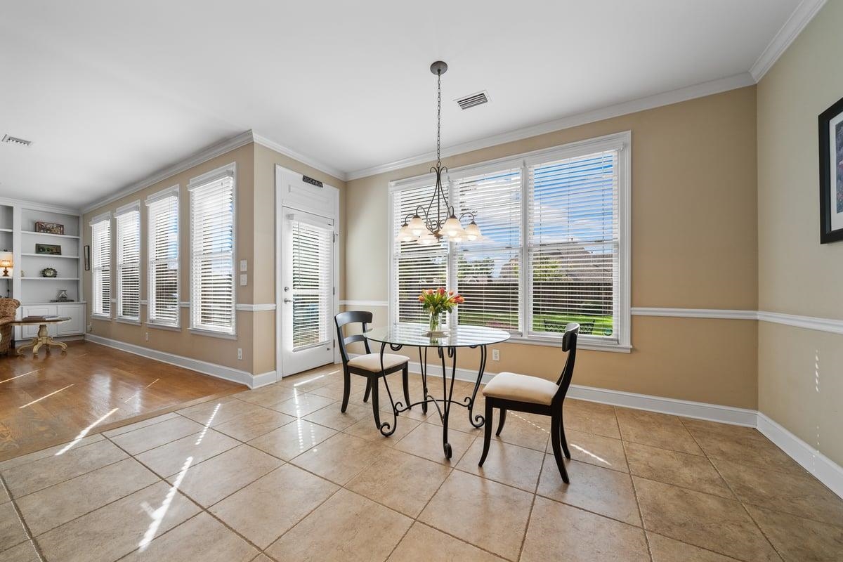 1513 HAMILTON HILL DR