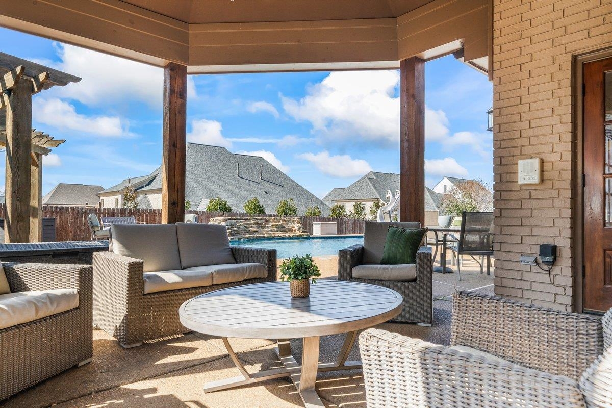 1499 BARTON CREEK DR