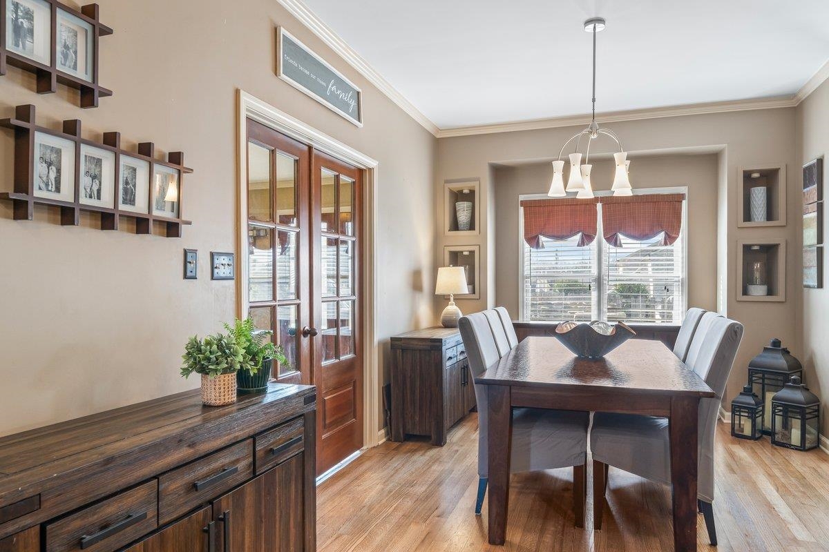 1499 BARTON CREEK DR