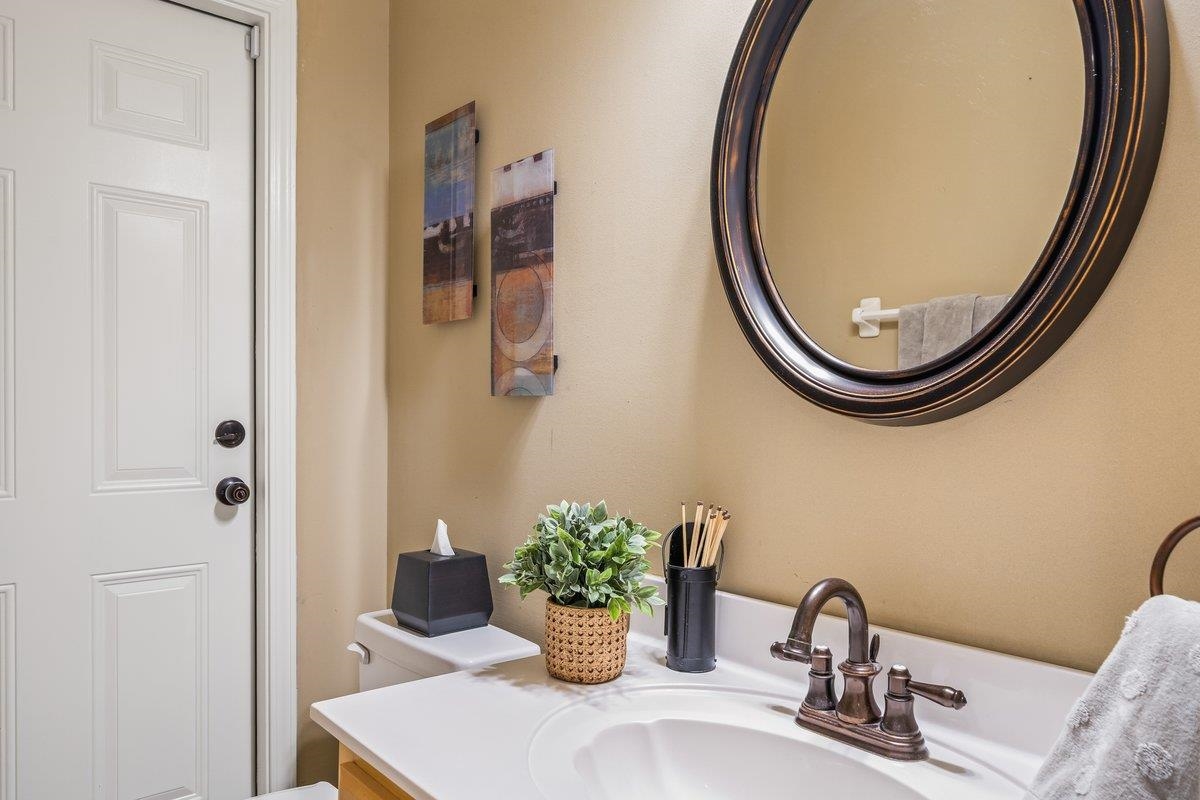 1499 BARTON CREEK DR