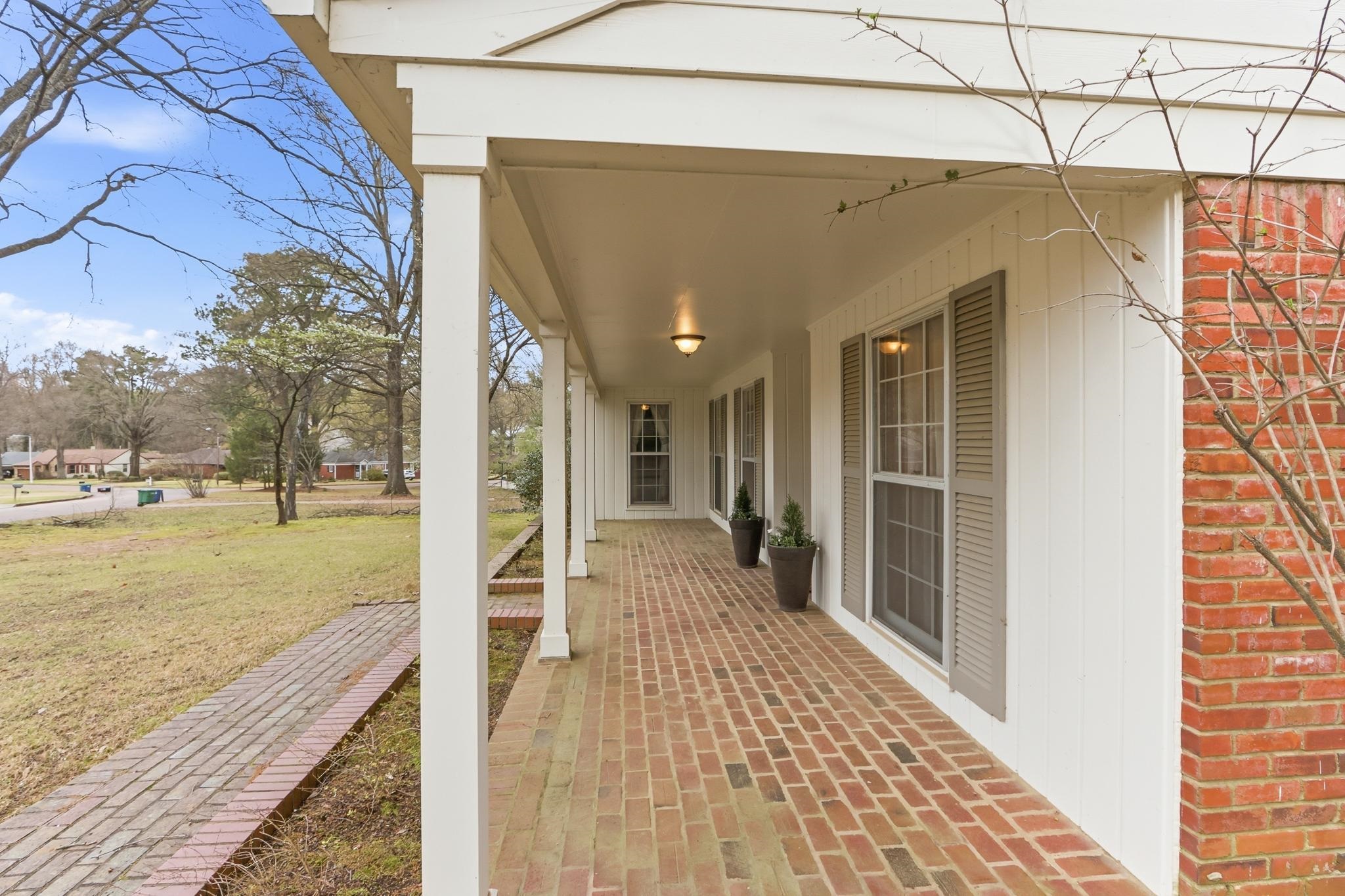 7527 PARKER CIR