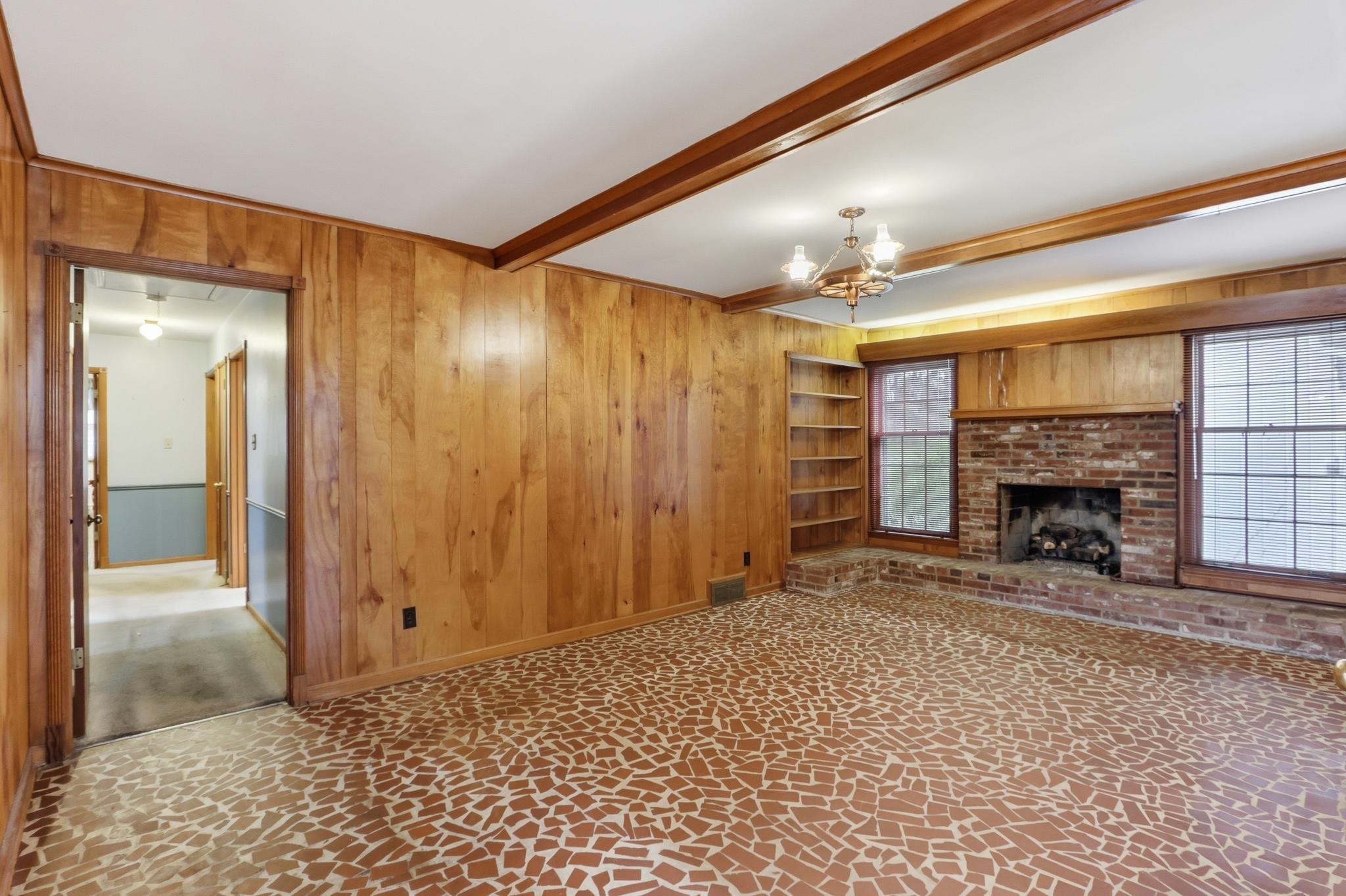 7527 PARKER CIR