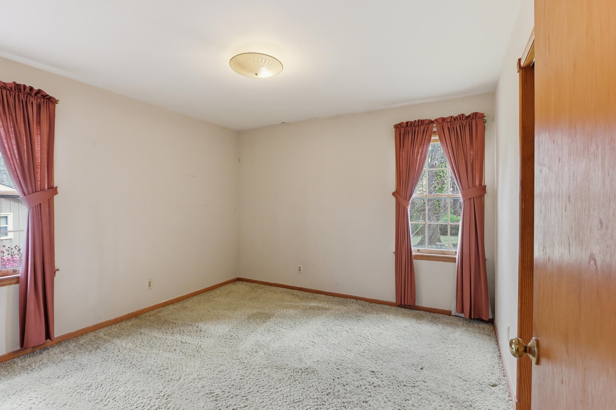 7527 PARKER CIR