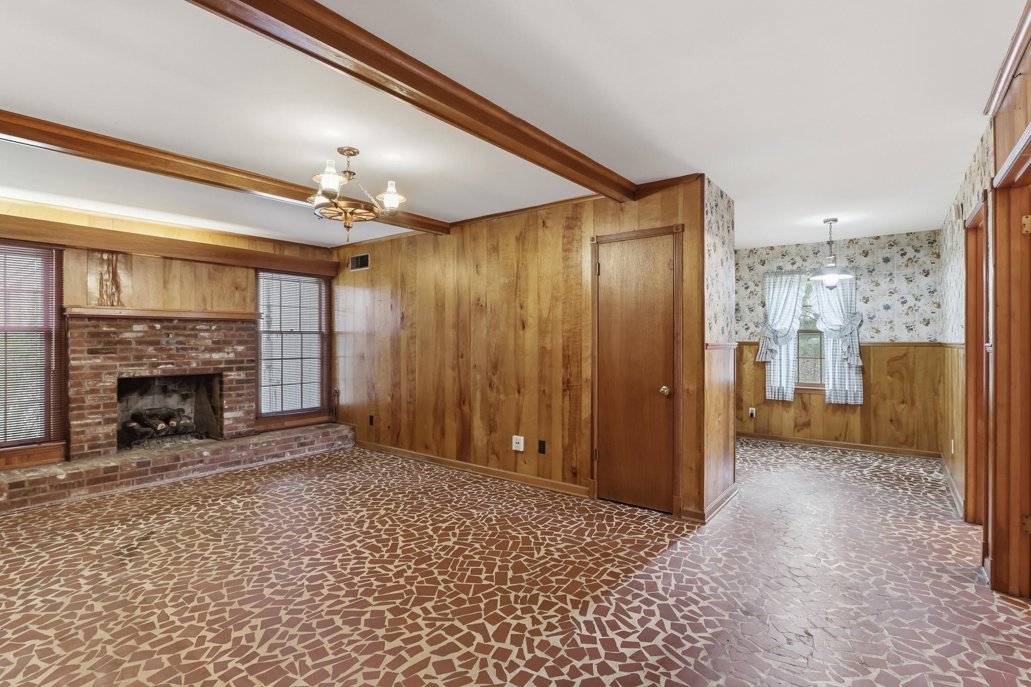7527 PARKER CIR