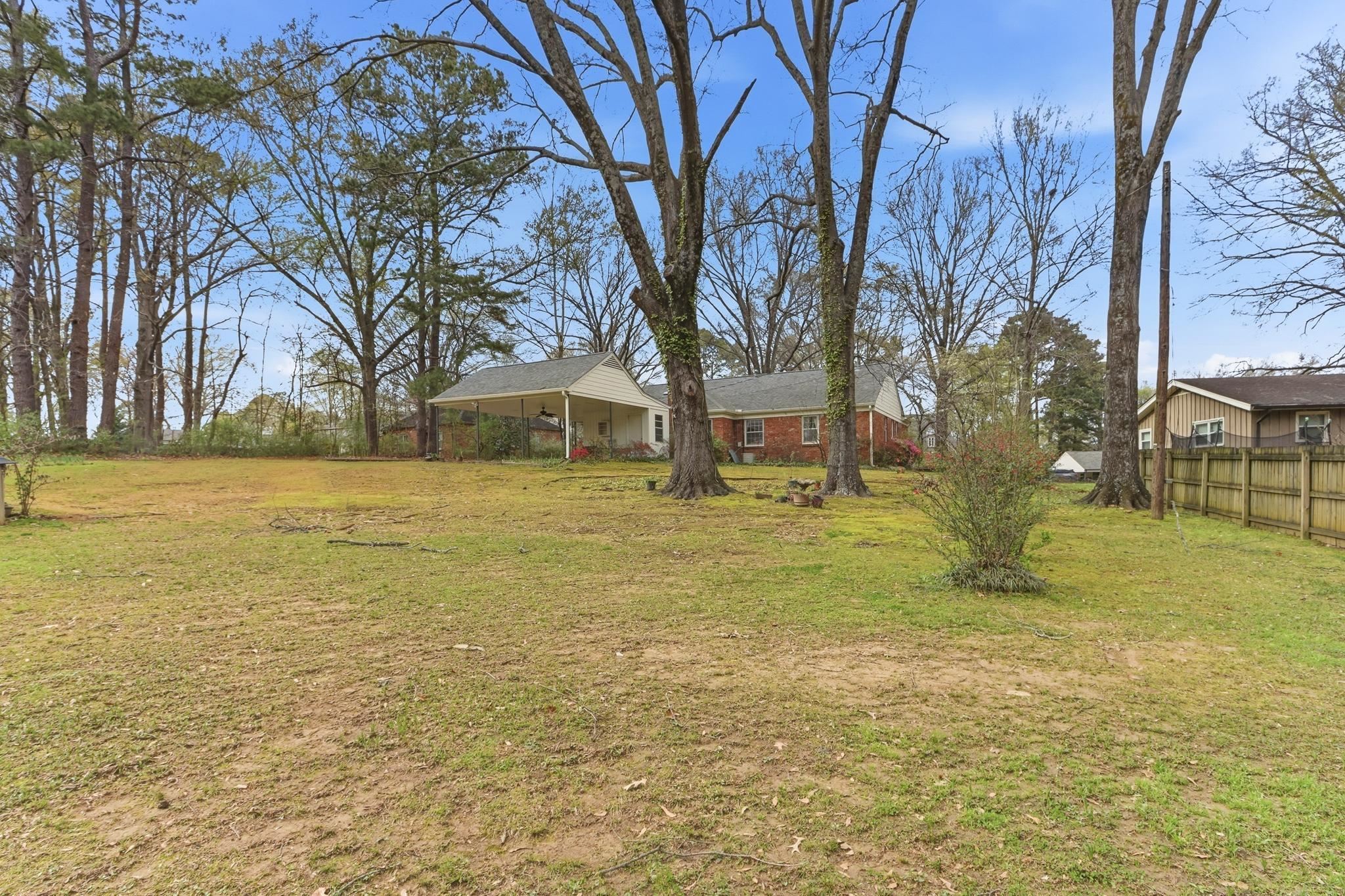 7527 PARKER CIR
