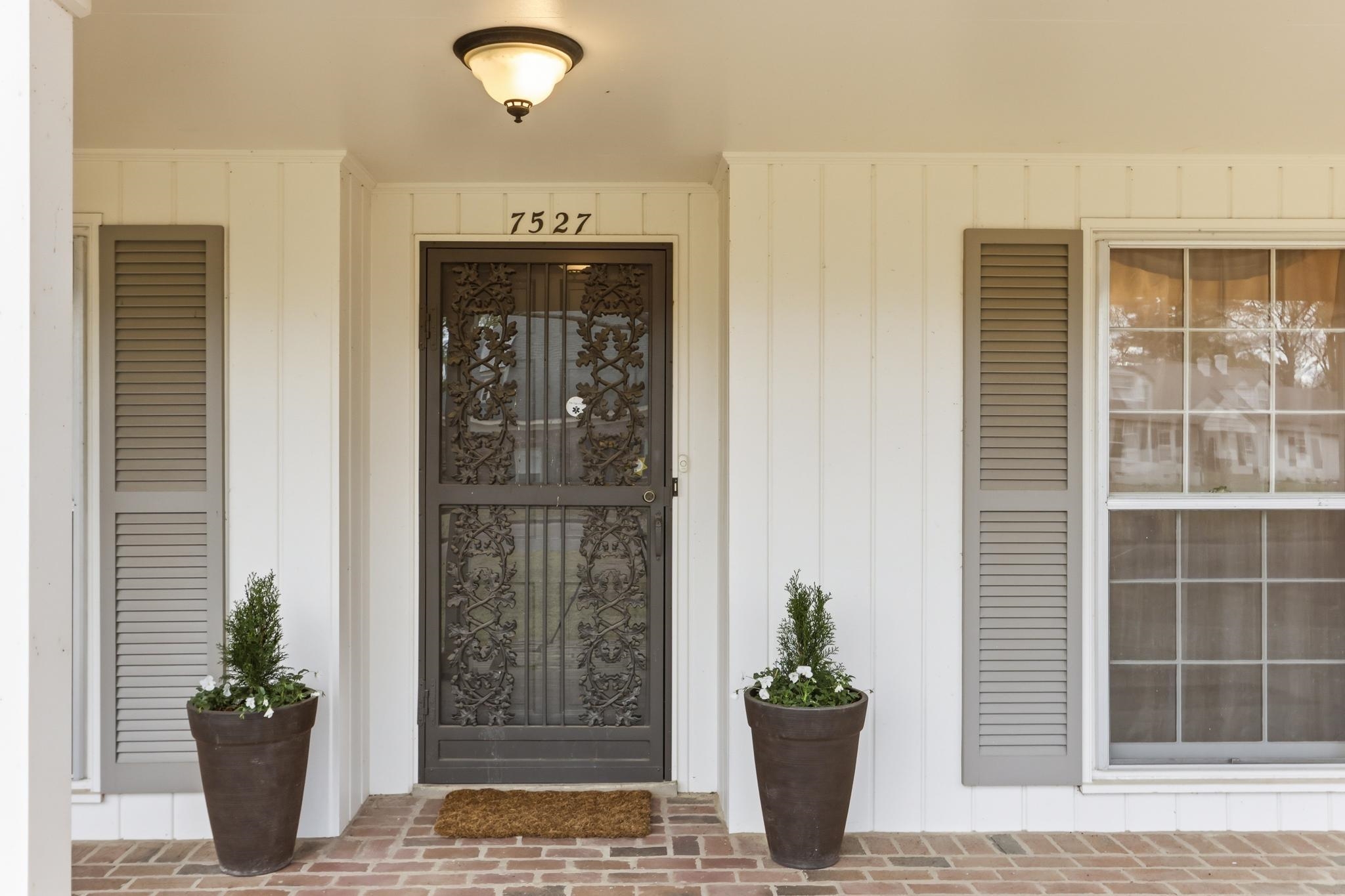 7527 PARKER CIR