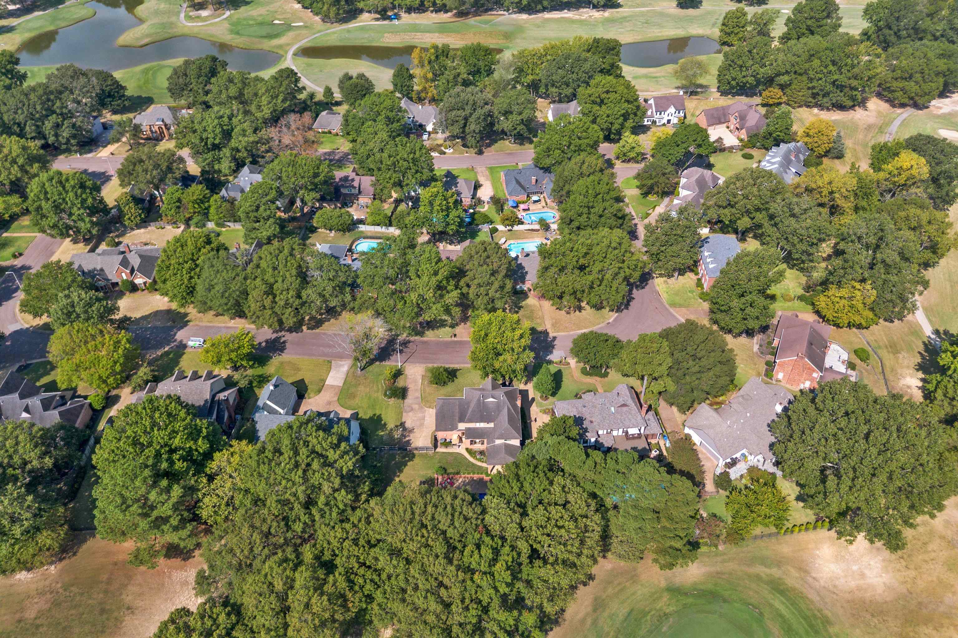 2800 E LEVEE OAKS DR