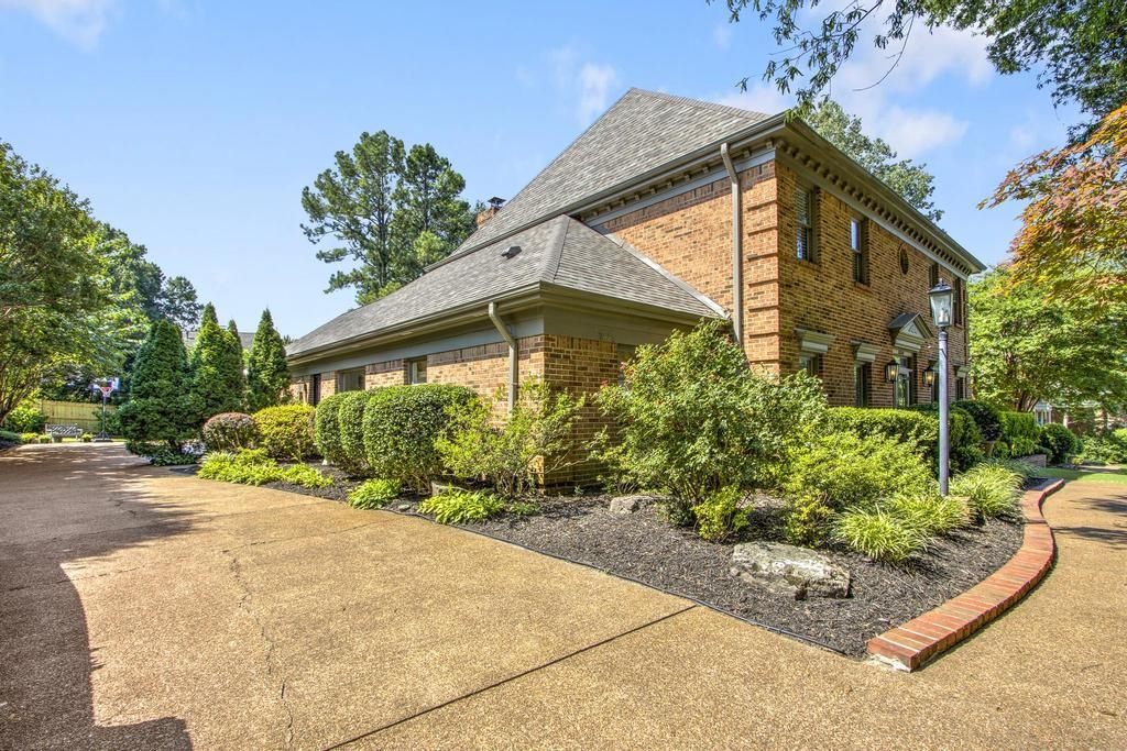 2880 BELFORT DR