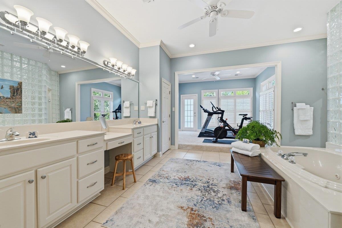 9658 E DOVE MEADOW CV