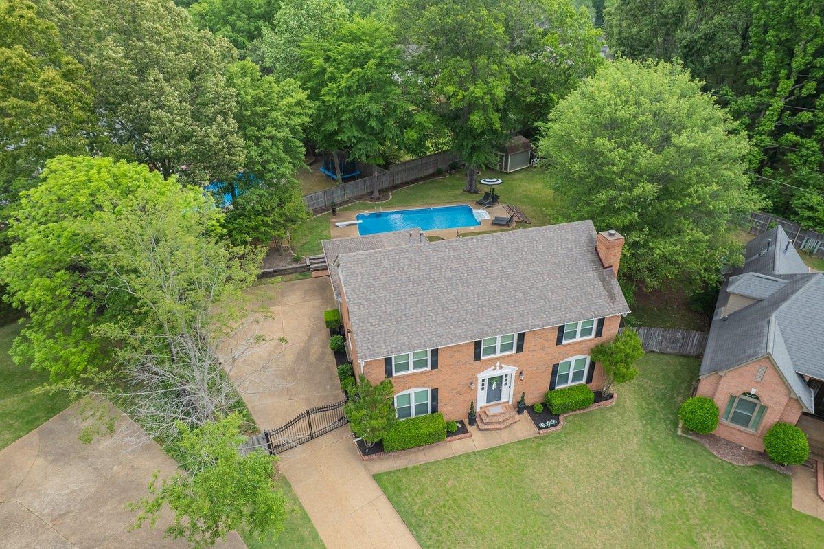150 LEAF TRAIL CT