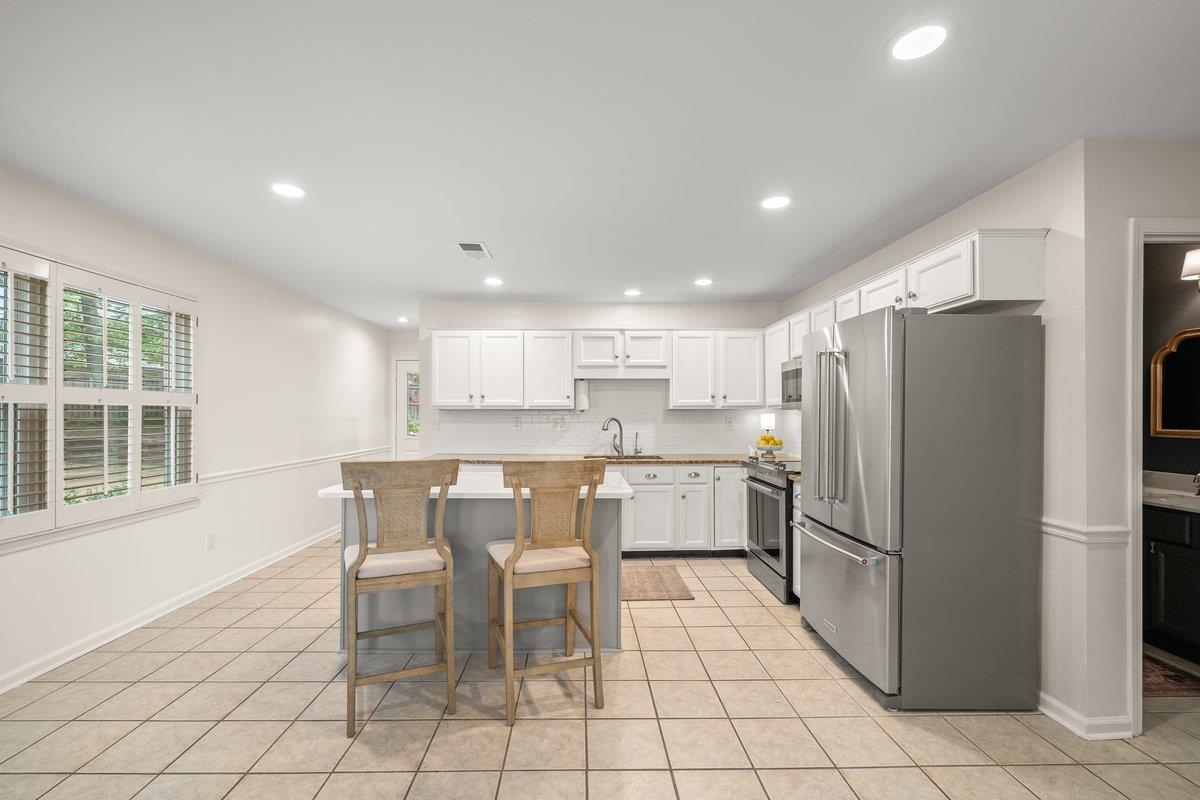 150 LEAF TRAIL CT