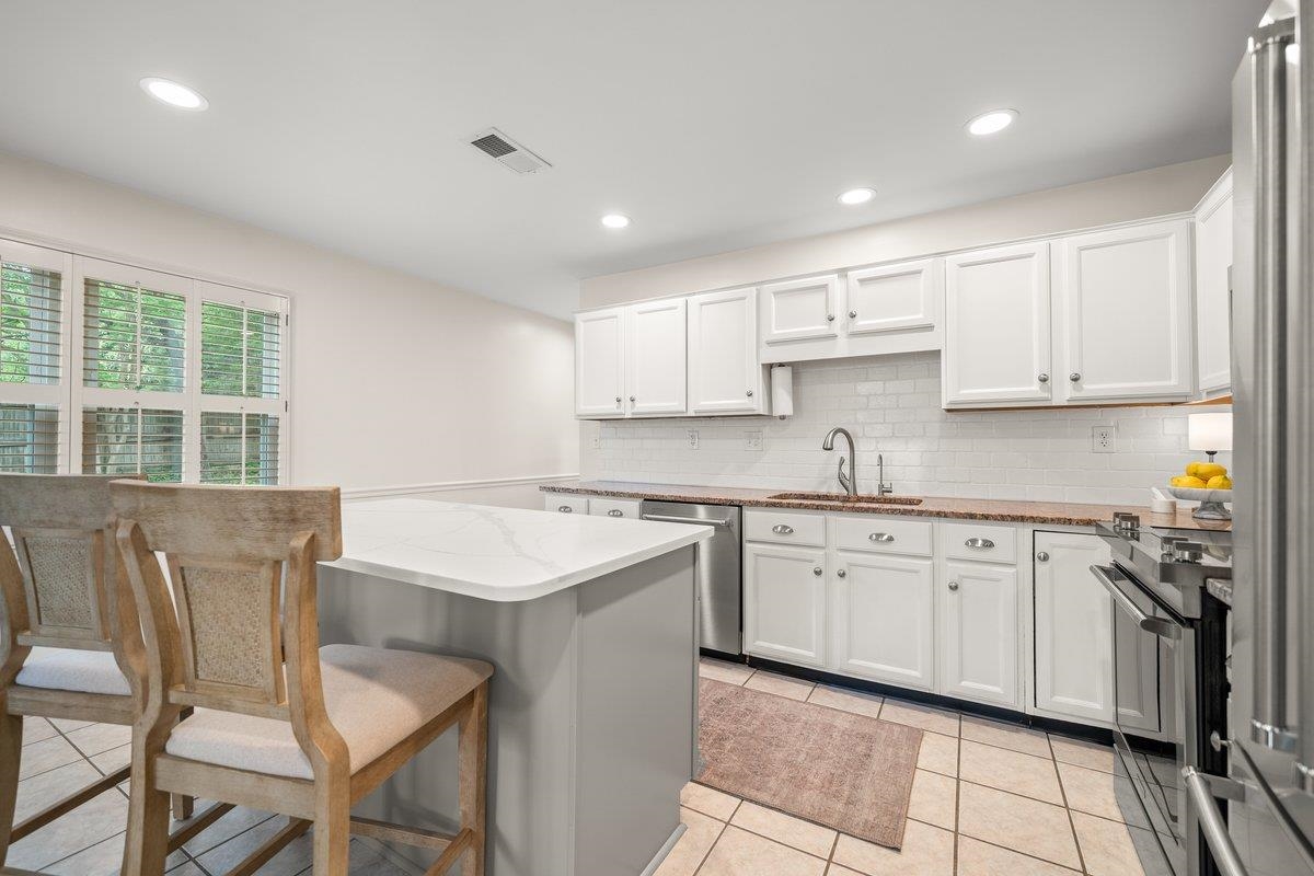 150 LEAF TRAIL CT